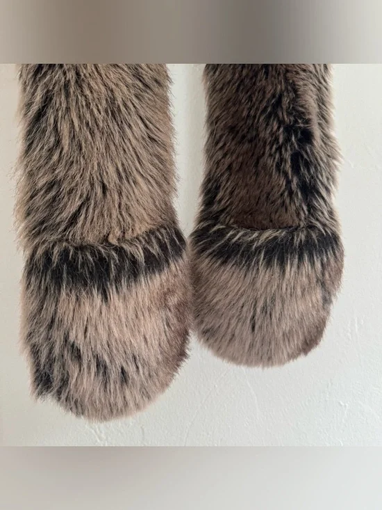 SpiritHoods Grey Wolf Faux Fur Hood Hat with Paws Festival Cozy - Picture 9 of 14